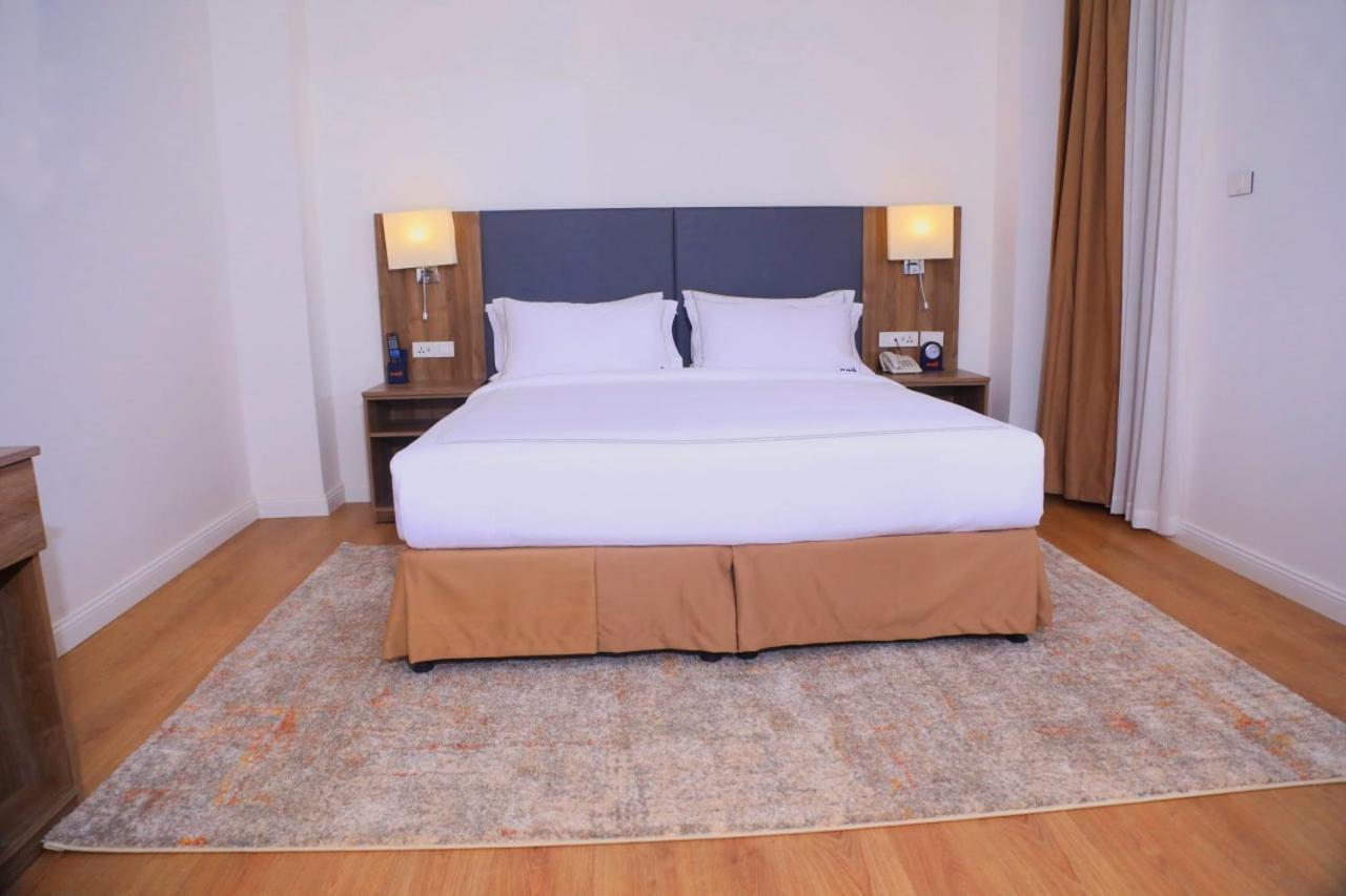 Elmos Hotel แอดดิสอาบาบา ภายนอก รูปภาพ