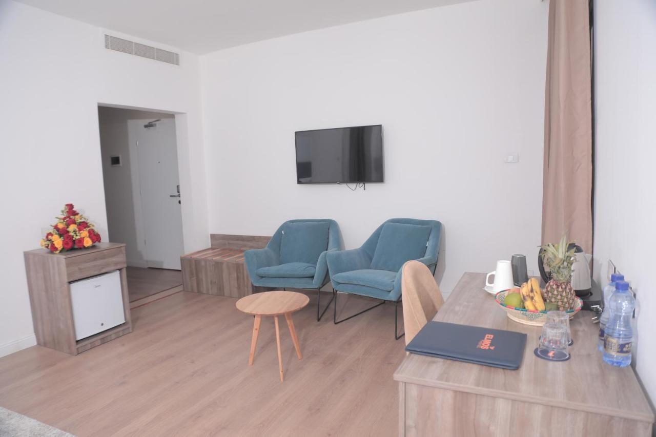 Elmos Hotel แอดดิสอาบาบา ภายนอก รูปภาพ